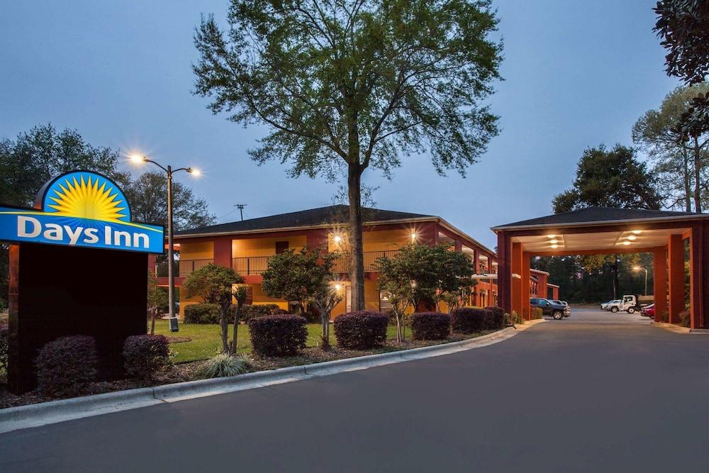 Days Inn By Wyndham Pensacola I-10 Ferry Pass Bagian luar foto