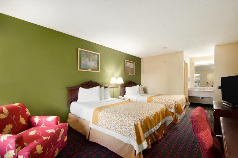 Days Inn By Wyndham Pensacola I-10 Ferry Pass Bagian luar foto